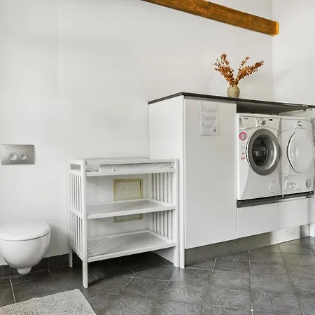 Gorgeous In With Wifi *