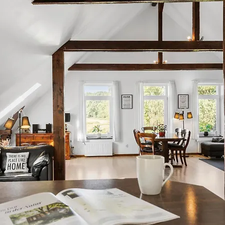 Vakantiehuis Gorgeous In With Wifi